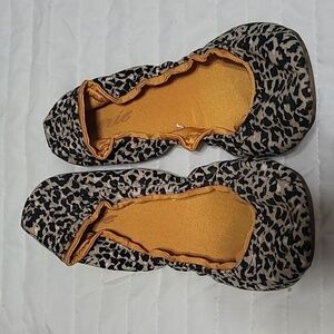 Aerie Leopard Print Women's Flats Size 9